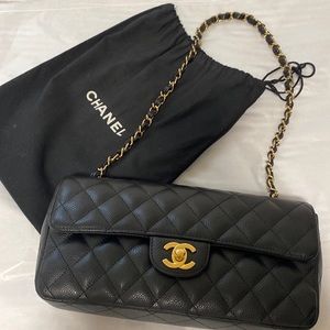 Chanel Quited Black Caviar East West flap bag *AUTHENTIC*